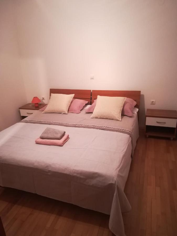 Apartments By The Sea Novalja, Pag - 17973 Exterior foto